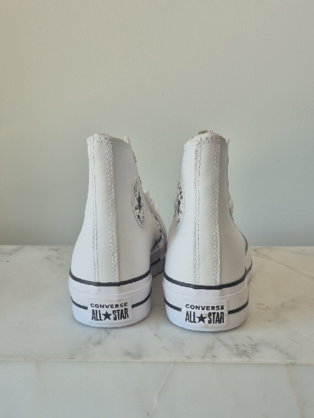 Converse White High-Top LEATHER Platform Sneakers. Size 10 - Picture 4 of 7